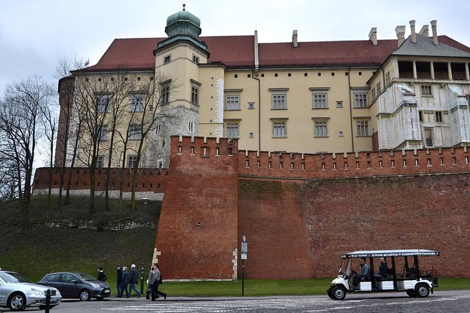 Krakow: Private Guided City Tour by Electric Car - Kazimierz, Krakow’s former separate town