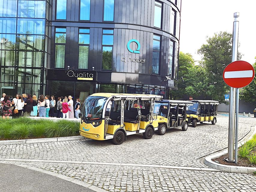 Krakow: Private Panoramic Tour by Golf Cart with Audio Guide - Who should book this tour
