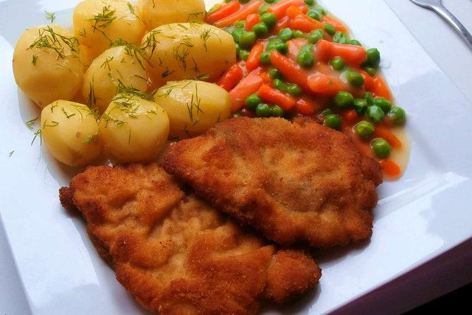 Krakow Private Traditional Polish Food Tour - Mały Rynek and St. Mary’s Basilica