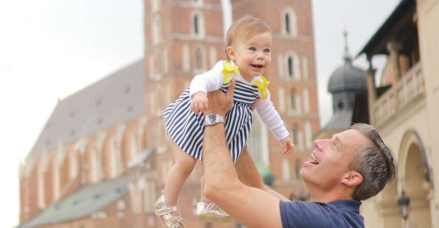 Krakow: Professional Photoshoot in the City Center - A one-hour walk through Krakow’s Old Town