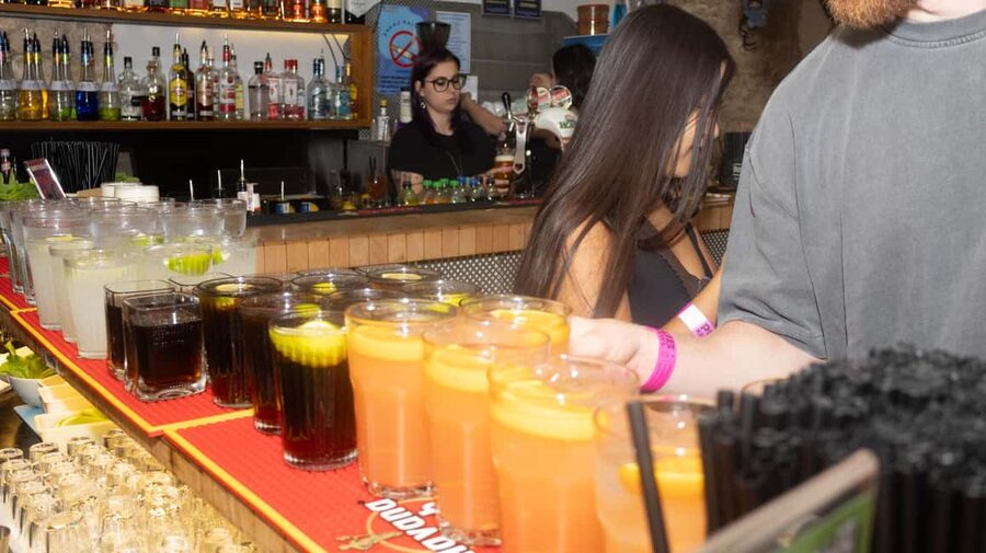 Krakow: Pub Crawl with Shots, Drinks & Skip-the-Line Entry - Later bars bring variety, but not every night is equal