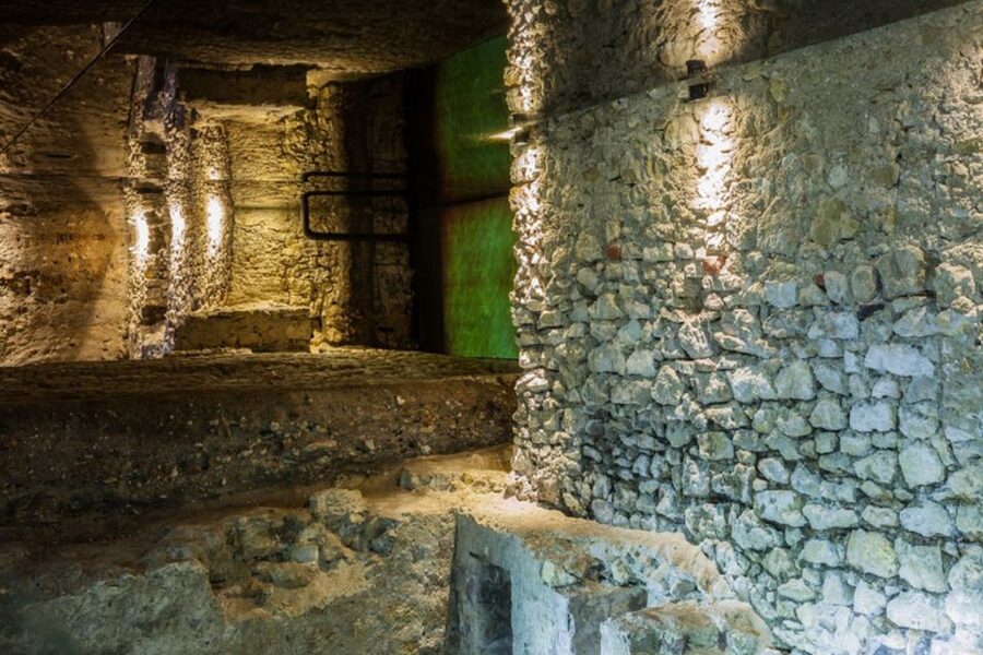 Krakow: Rynek Underground Museum Guided Tour - How the tour explains Kraków’s rise
