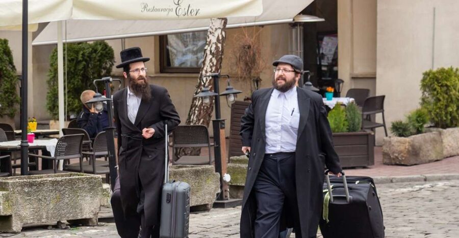 Krakow: Schindler's Factory and Jewish Ghetto Guided Tour - The museum visit, about 90 minutes inside the factory
