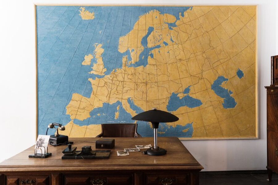 Krakow: Schindler's Factory Ticket with Guided Tour Option - Who will appreciate this tour most