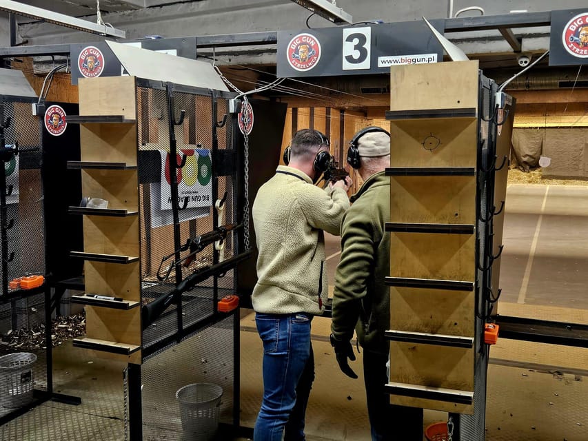 Krakow: Shooting range with hotel pickup - What this Krakow shooting experience is really like