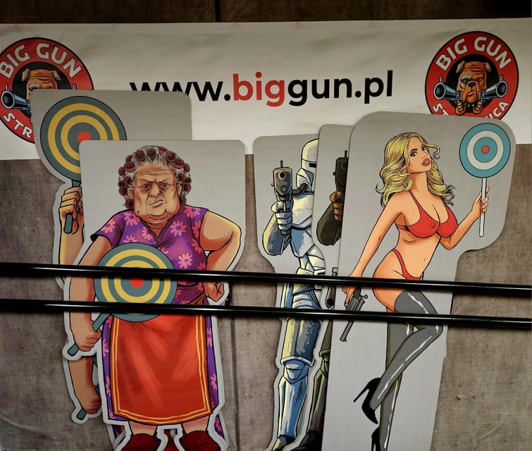 Krakow: Shooting range with hotel pickup - Planning the pickup and return