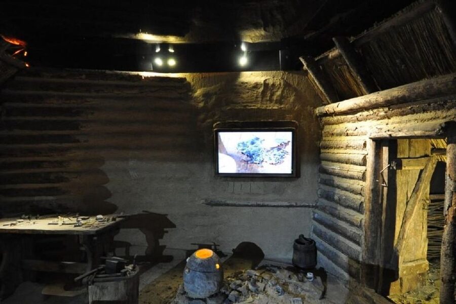 Krakow: Skip the Line Underground Museum Private Guided Tour - Who will get the most from this tour?