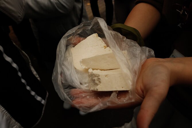 Krakow: Street Food Tasting Walking Tour - Obwarzanek, Kraków’s ring-shaped classic