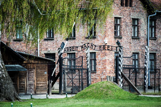 Krakow to Auschwitz Birkenau Guided Tour with Ticket and Transfer - The short transfer to Birkenau