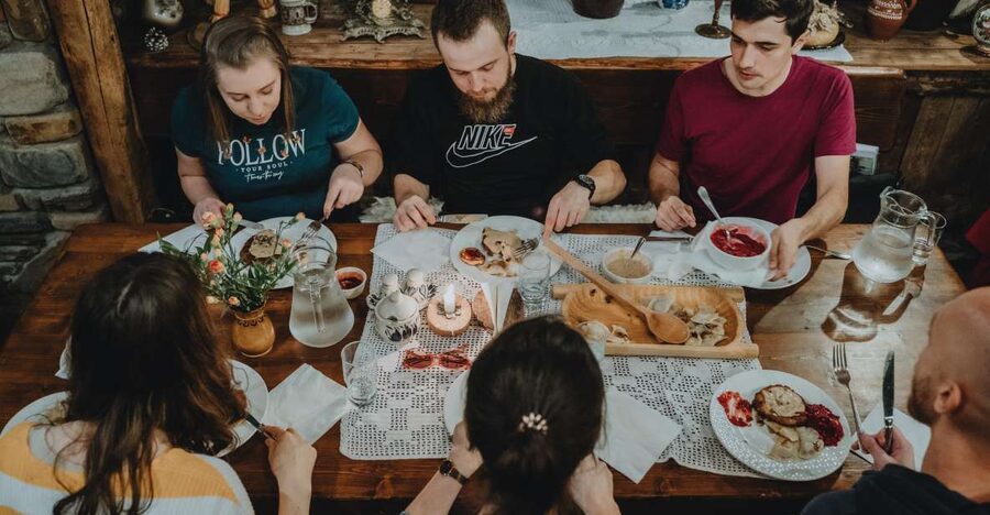 Krakow: Traditional Polish Food and Drinks Tasting Tour - Who should book this food tour?
