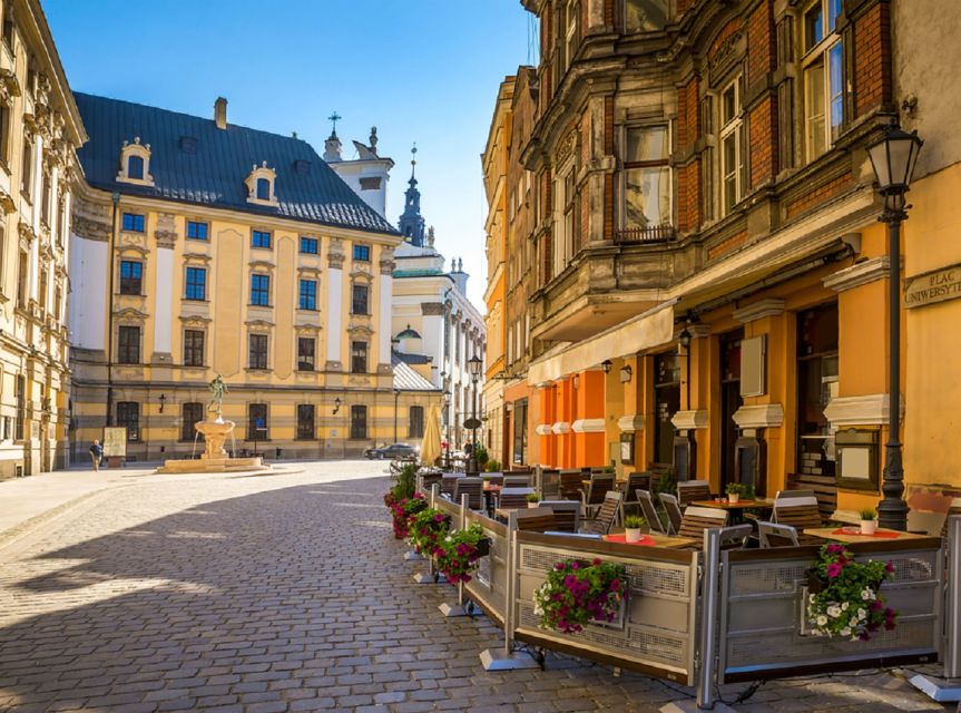 Krakow: Traditional Street Food Walking Tour - Key points at a glance