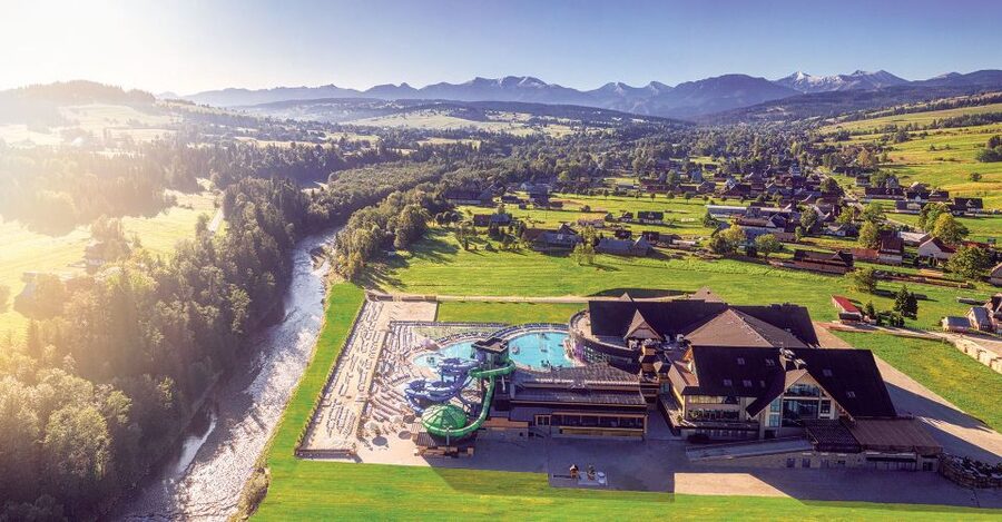 Krakow: Trip to Chocholow Thermal Baths in Tatra Mountains - Choosing the best time for your visit