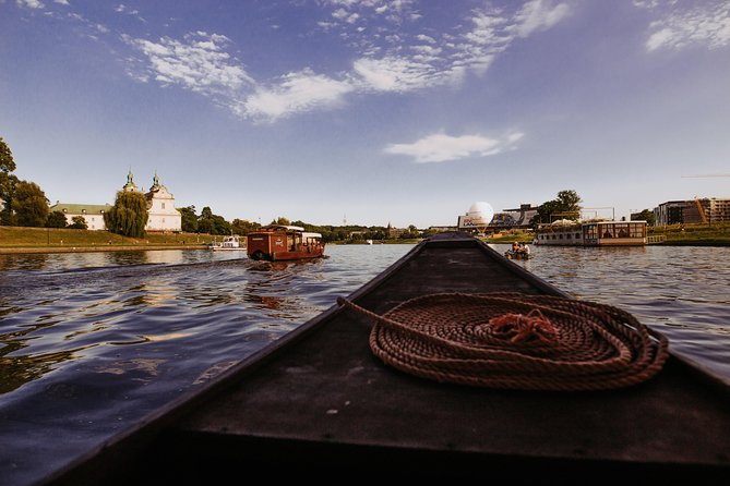 Krakow Vistula River 1 Hour Sightseeing Cruise - Bridges, banks, and the Dębniki district