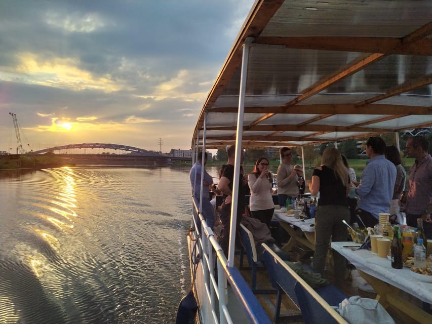Krakow: Vistula River Cruise with Historical Views - Key points to know before boarding