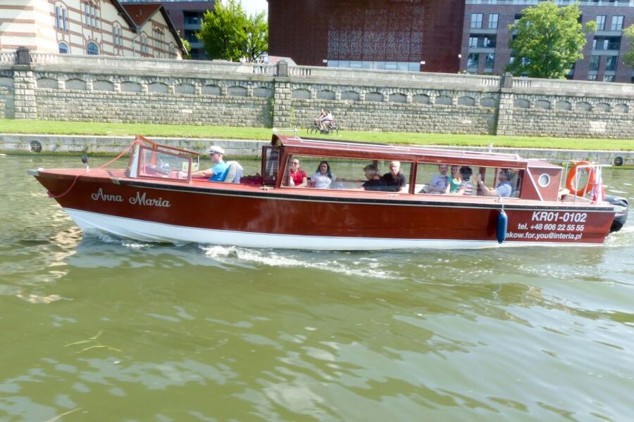 Krakow: Vistula River Cruise with Historical Views - Kazimierz and Podgórze from the river