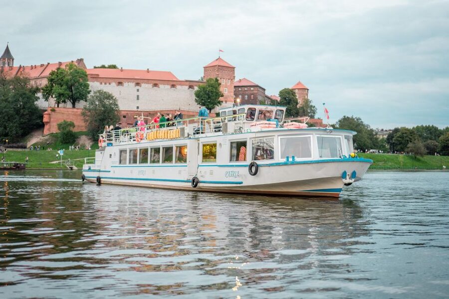 Krakow: Vistula River Panoramic Boat Tour ️ - Why the Vistula gives Krakow a fresh angle