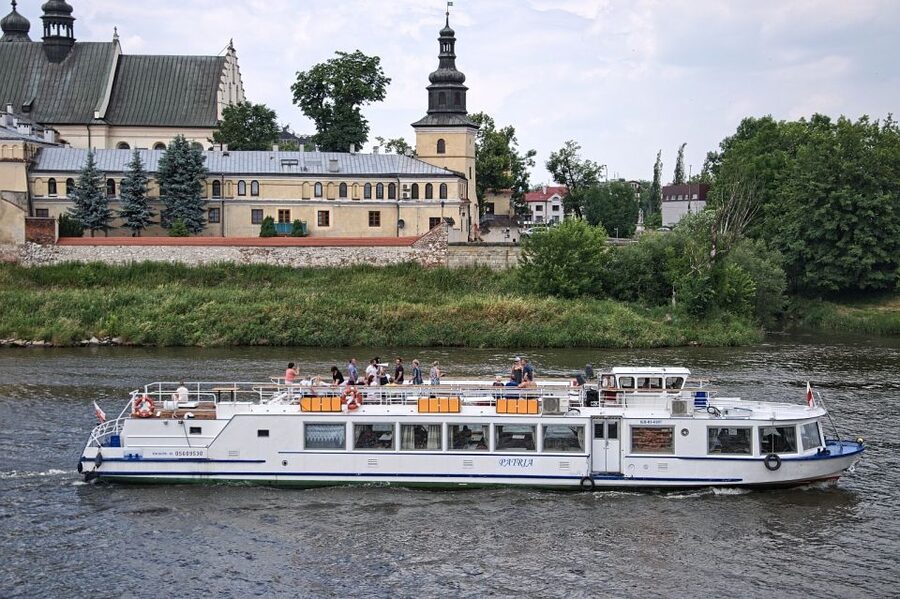 Krakow: Vistula River Panoramic Boat Tour ️ - The Zwierzyniec stretch and the Norbertine convent
