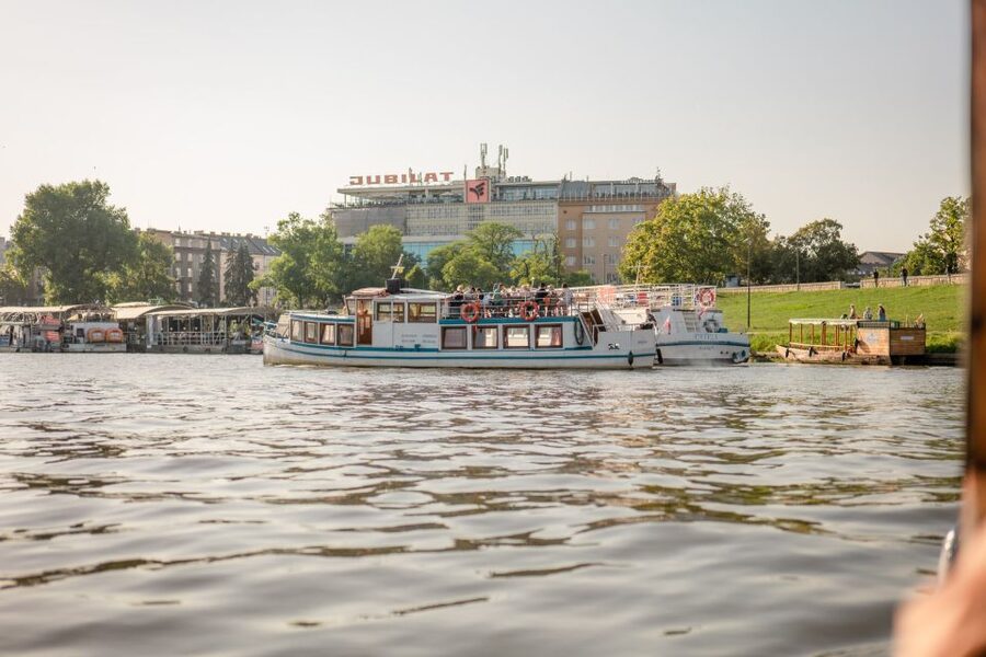 Krakow: Vistula River Sightseeing Cruise ️ - Weather, comfort, and what to bring