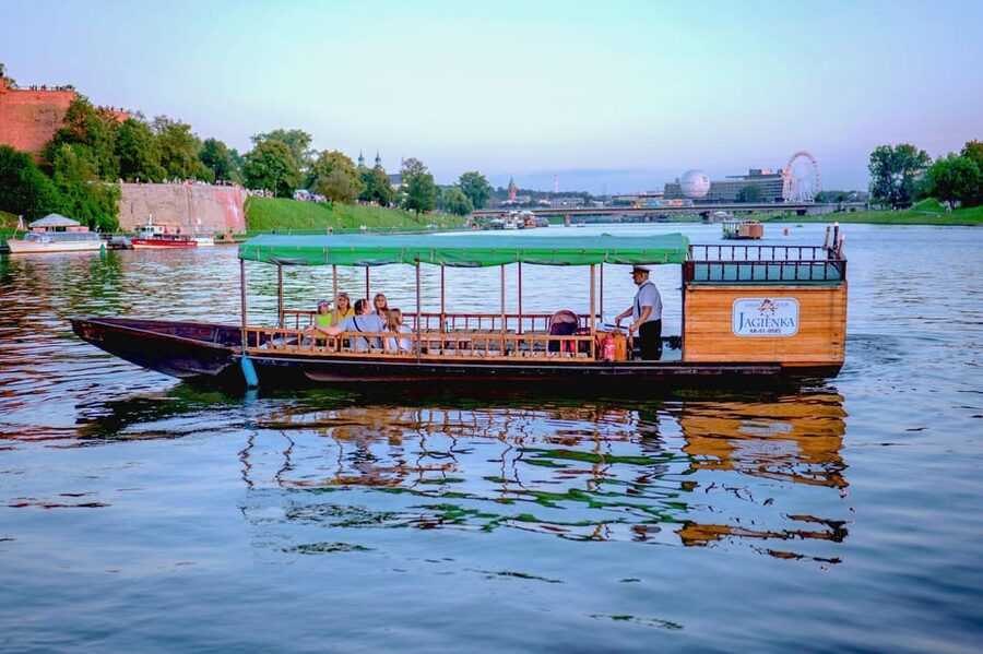 Krakow: Vistula River Sightseeing Cruise ️ - Group size and private options
