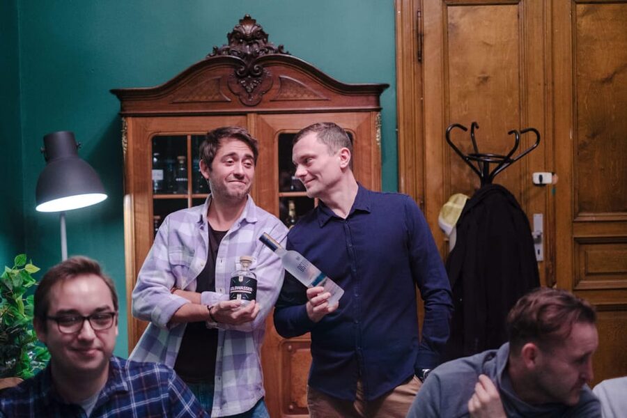 Krakow: Vodka Tasting in Hidden Bar - What the 90-minute schedule feels like