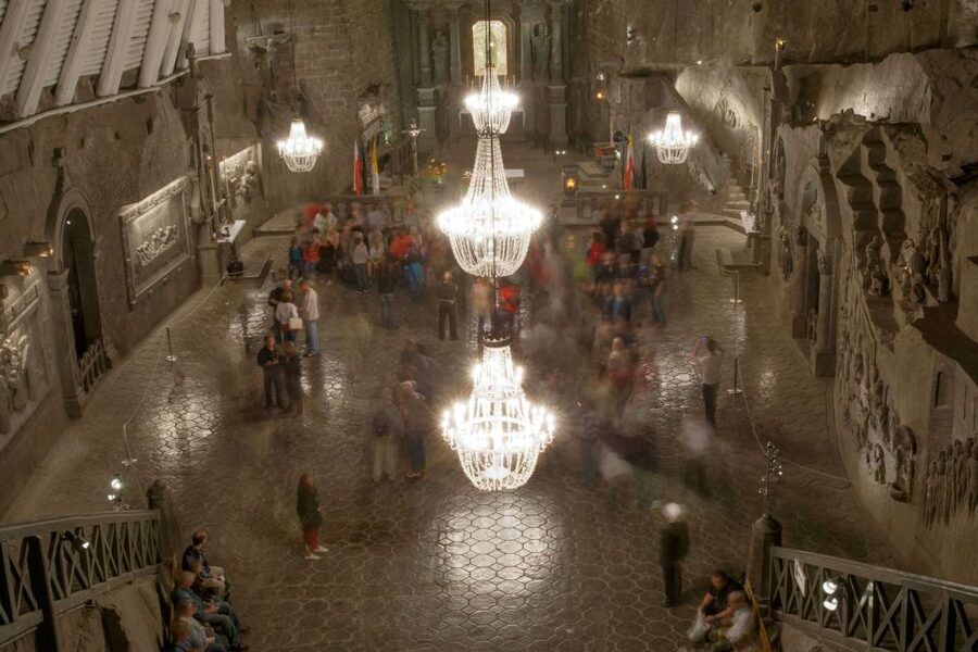 Krakow: Wawel Castle, Cathedral, Salt Mine, and Lunch - A Polish lunch that gives you time to reset