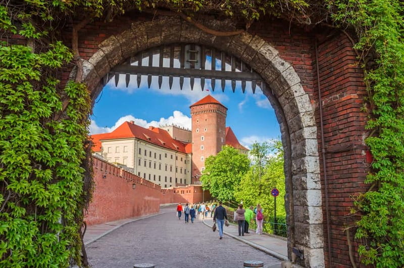 Krakow: Wawel Hill Audioguide Tour - Key points to know before you go