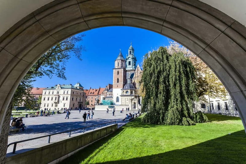 Krakow: Wawel Hill Audioguide Tour - The Crown Treasury and Armory from the outside