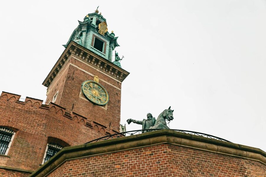 Krakow: Wawel Royal Hill with Optional Castle and Cathedral - Meeting at Kanonicza Street and St. Mary Magdalene Square