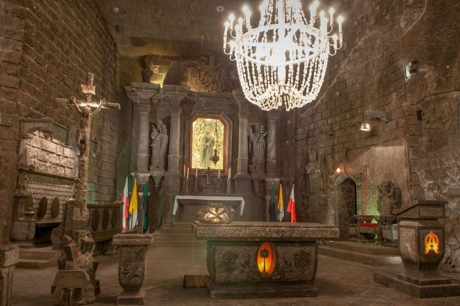 Kraków: Wieliczka Salt Mine Guided Tour with Hotel Pickup - Returning by the old Szola lift