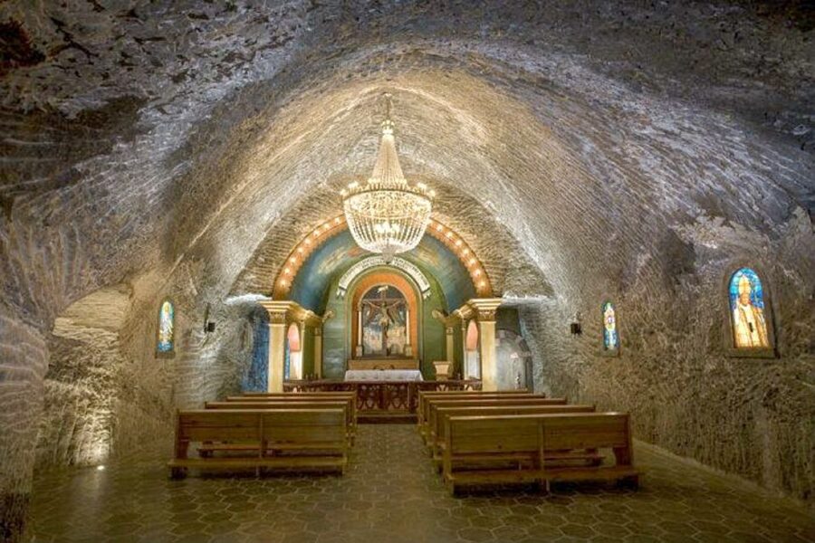 Kraków: Wieliczka Salt Mine Guided Tour with Hotel Pickup - Who should book this experience?