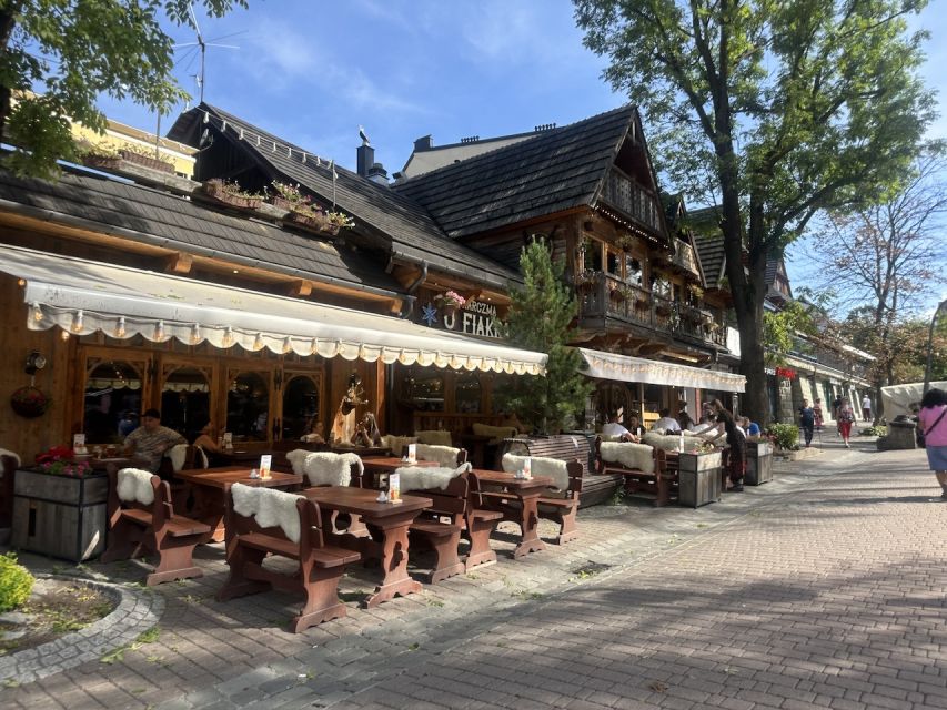 Krakow: Zakopane and Chochołowskie Bath Full Day Trip - Sheep cheese, cranberry jam, and a Polish vodka sample