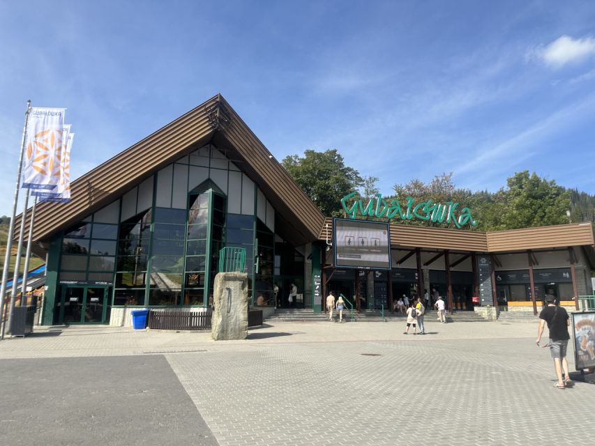 Krakow: Zakopane and Chochołowskie Bath Full Day Trip - Transport, guides, and the feel of the day