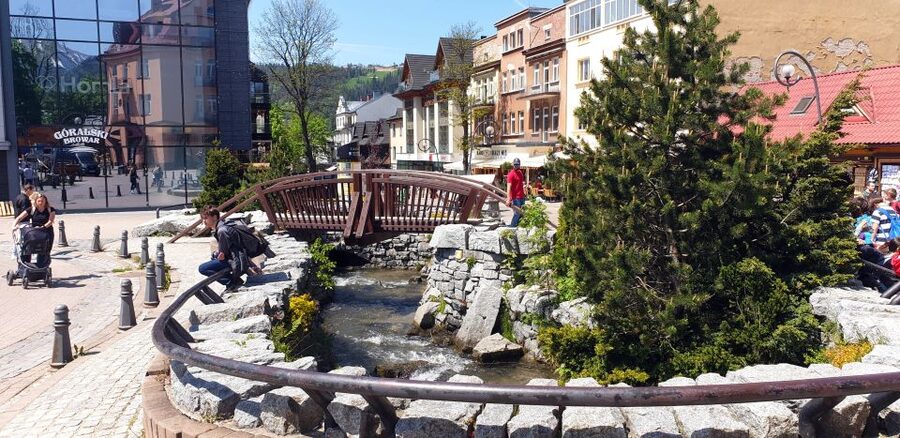 Krakow: Zakopane, Funicular, Cheese, and Highland Day Trip - Zakopane and two to three hours of freedom