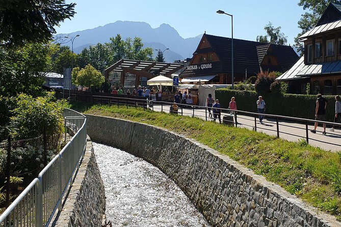 Krakow - Zakopane: Funicular, Cheese and Highland Highlights - Oscypek cheese, vodka, and a taste of the region