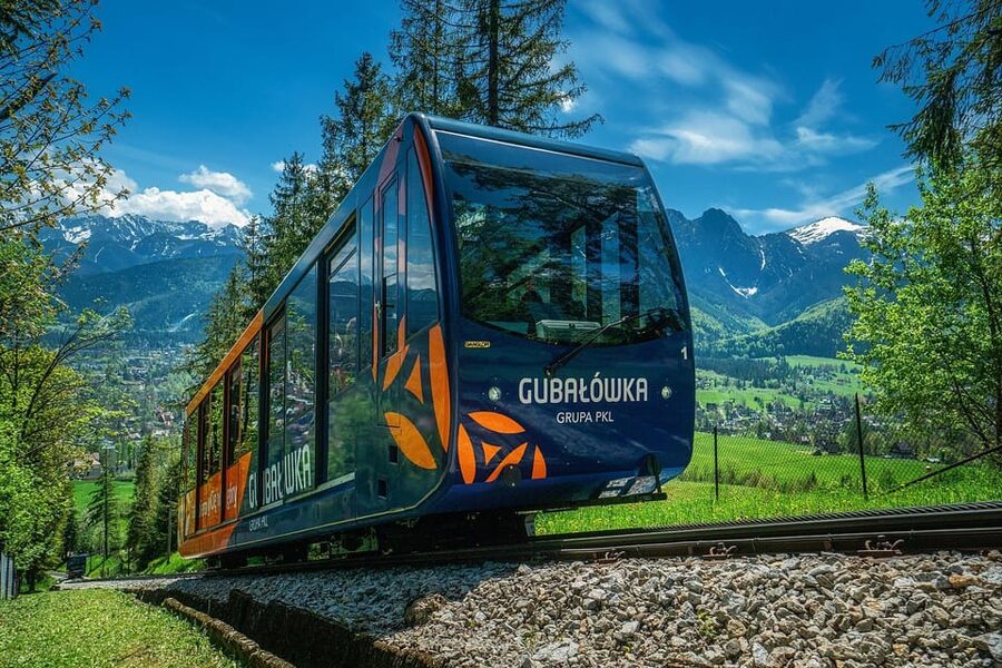 Krakow: Zakopane Tatra Mountains, Cable Car, Local Tasting - Chocholow and the Craft of Wooden Houses