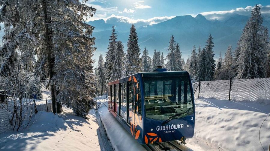 Krakow: Zakopane, Thermal Springs, Cable Car, Local Tasting - Zakopane, Krupówki, and two hours of freedom