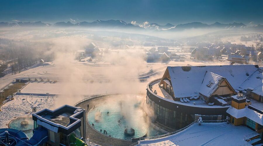 Kraków: Zakopane Tour, Thermal Pools & Hotel Pickup Options - The ride from Krakow into the Tatras