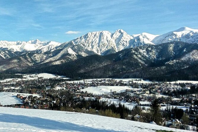 Krakow: Zakopane Tour, Thermal Springs, Cable Car & Hotel Pickup - Two and a half hours around Krupówki Street