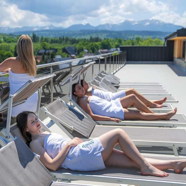 Krakow: Zakopane Tour with Chocholow Hot Baths and Cable Car - The return to Krakow
