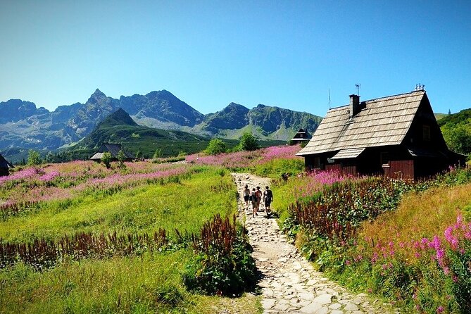 Krakow: Zakopane with Thermal Baths, Cable Car & Hotel Pickup - The guide can make or break the experience