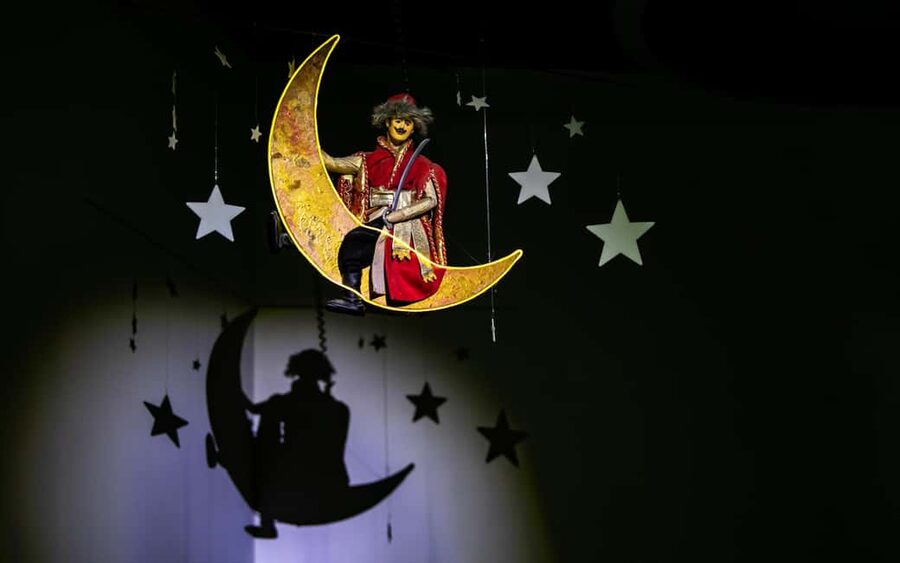 Legends of Cracow ROBOTIC SHOW - A short stage show with Krakow’s strangest stories