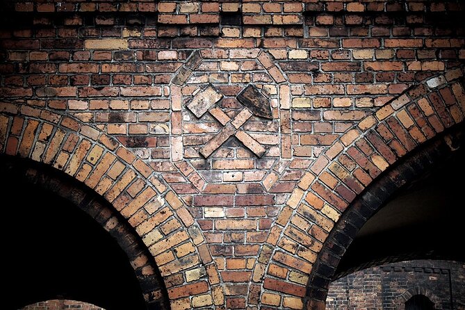 Nikiszowiec Industrial District Private Tour - Liberation Square and the rhythm of daily life