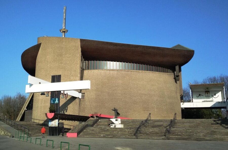 Nowa Huta – a guided tour of a utopian socialist city - The Ludowy Theatre and the final stretch