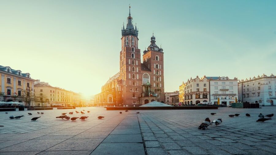 Private Krakow Tour: St. Mary’s, Cloth Hall & More - Starting at St. Mary Magdalene Square