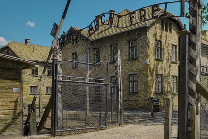 Private Tour to Auschwitz & Birkenau from Katowice - Four hours inside the museum