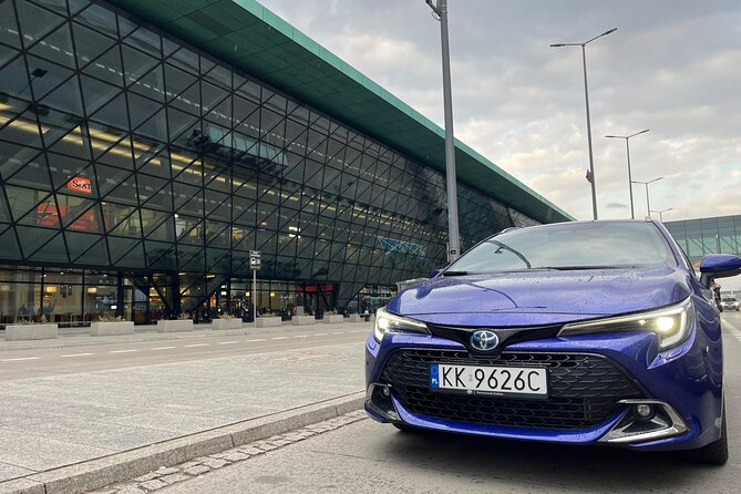 Private Transfer: Krakow Airport to Krakow City Center Vice Versa - Comparing this ride with other ways into Krakow