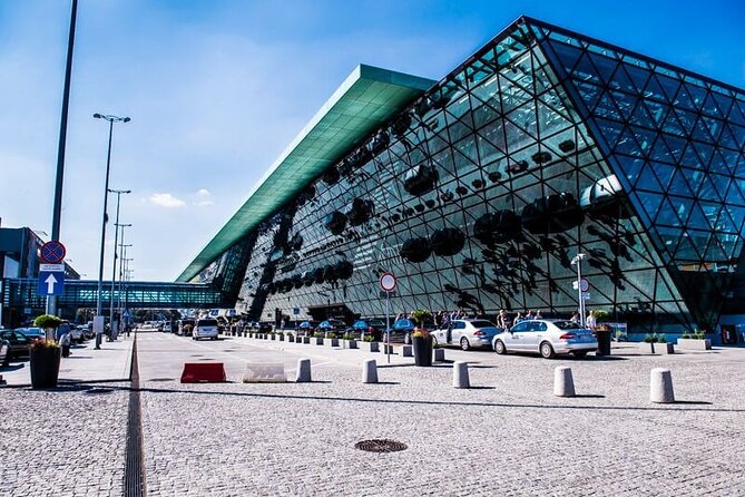Private transfer | Krakow City - Krakow Airport Balice - Who should book this transfer?
