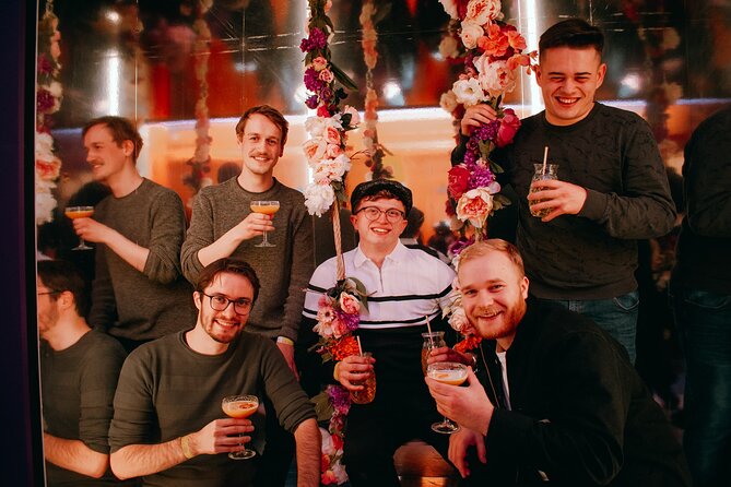 Pub Crawl + Unlimited Drinks + VIP entry + Drinking Games & Photographer - Who will enjoy this Krakow pub crawl?