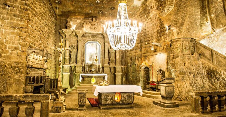 Salt Mine Wieliczka & Lunch & Schindler’s Factory Tour - The trip to Wieliczka and the first steps underground
