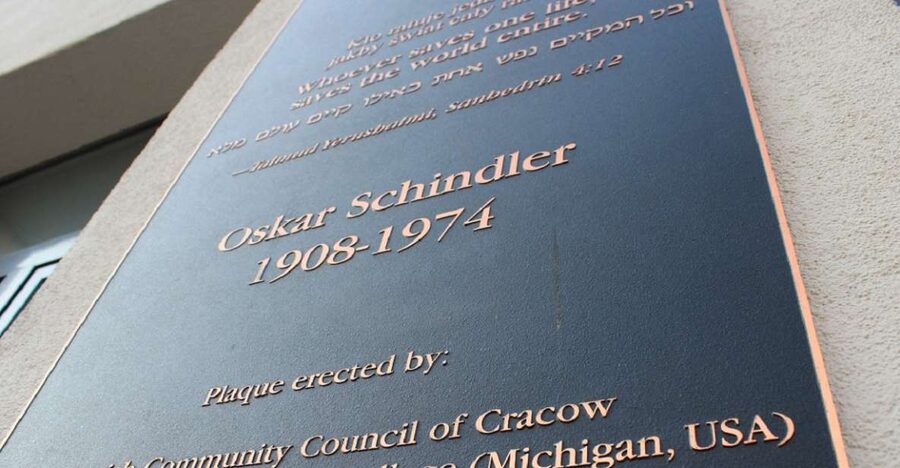 Schindler's Factory, Ghetto and Plaszow Camp Guided Tour - What the $75 price includes